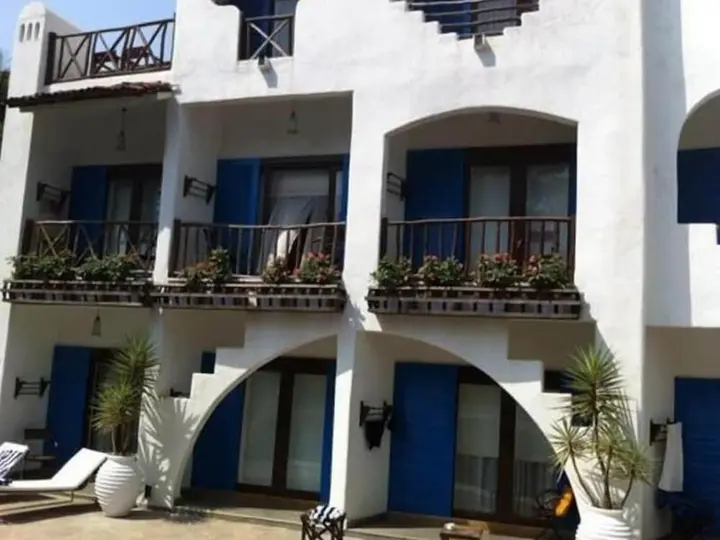 Бага: Mykonos Blu