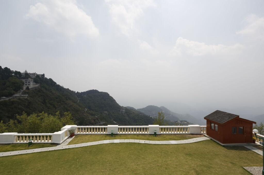 Массури: Jaypee Residency Manor