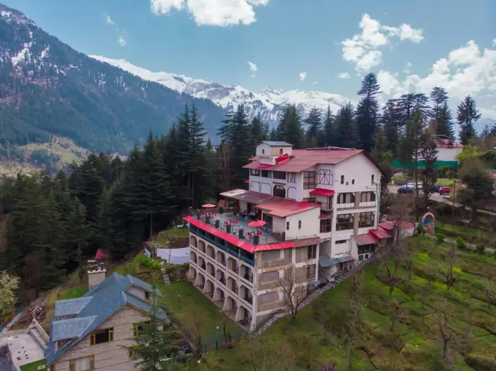 Манали: Hotel Snowcrests Manor