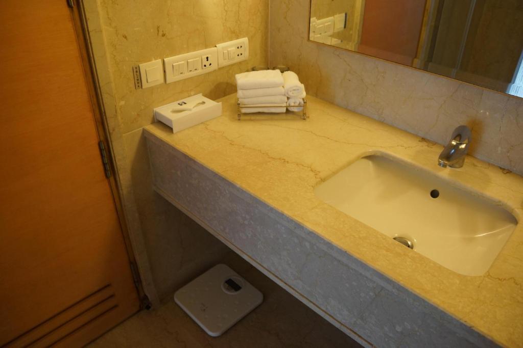 Нью-Дели: Jaypee Vasant Continental