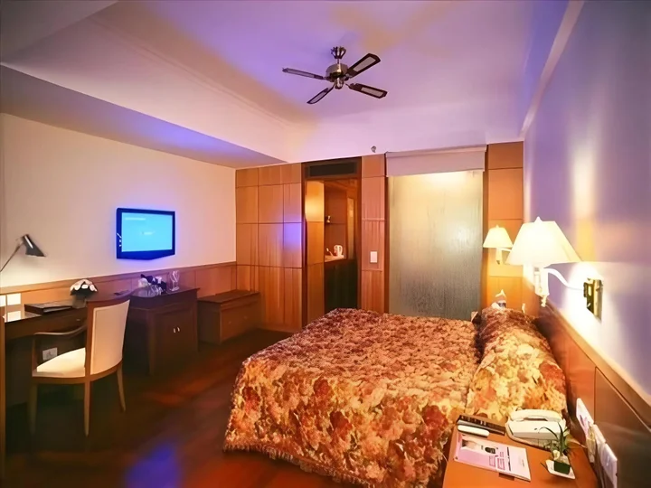 Нью-Дели: Jaypee Vasant Continental