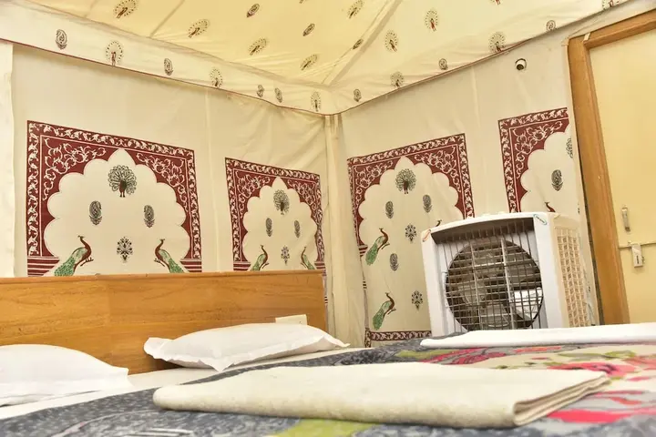 Каной: Oasis Camp Sam