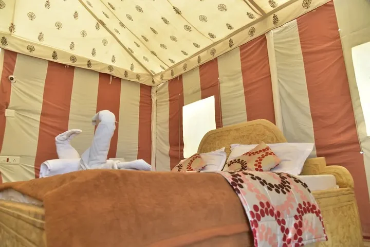 Каной: Oasis Camp Sam