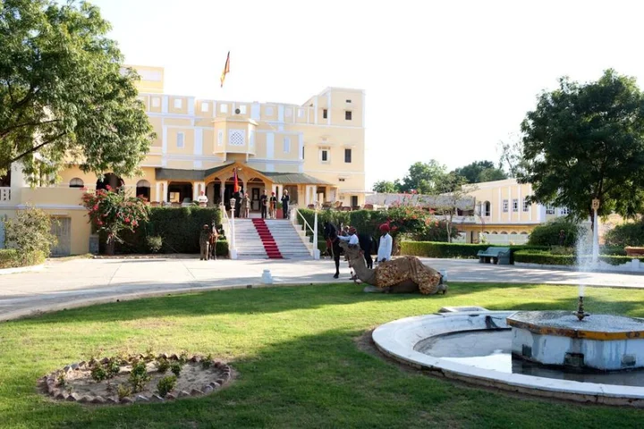 Навалгарх: Roop Niwas Kothi Hotel