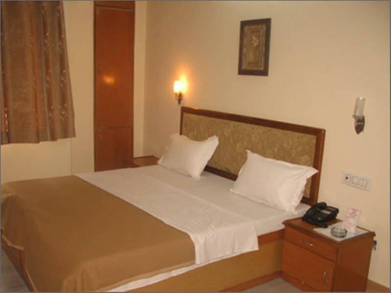 Нагпур: Hotel Rajhans
