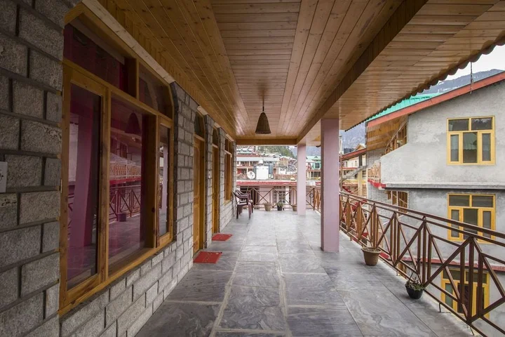 Манали: Giriraj Guest House