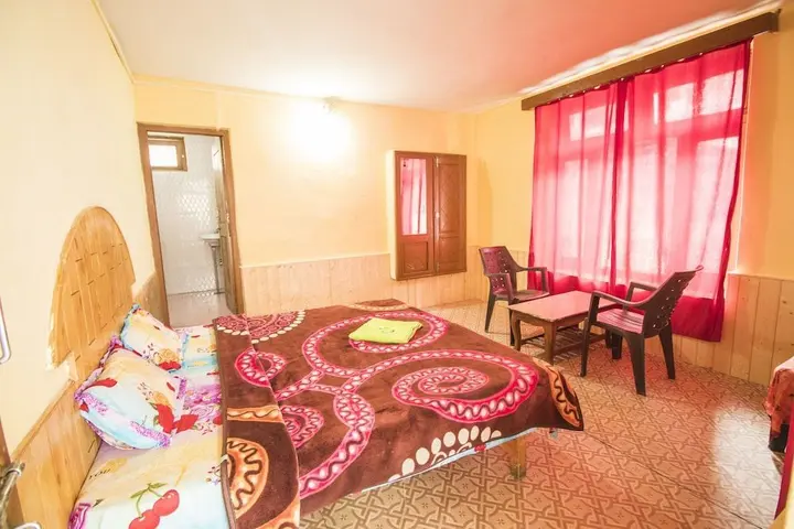 Манали: Giriraj Guest House
