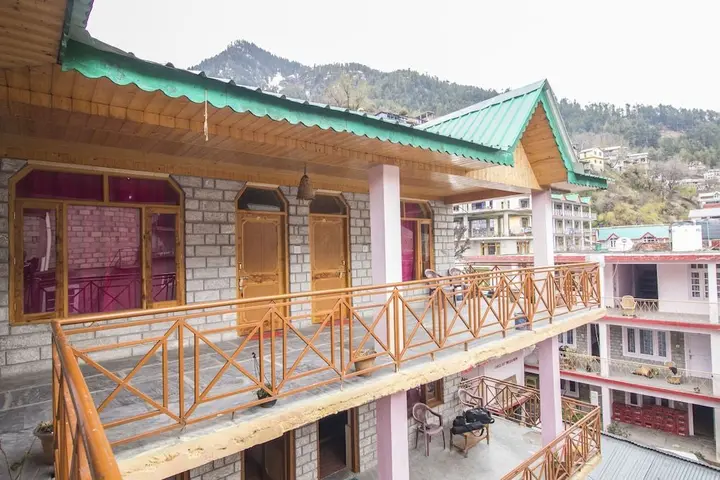 Манали: Giriraj Guest House