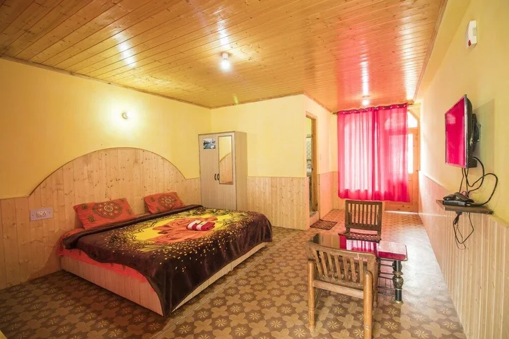 Манали: Giriraj Guest House