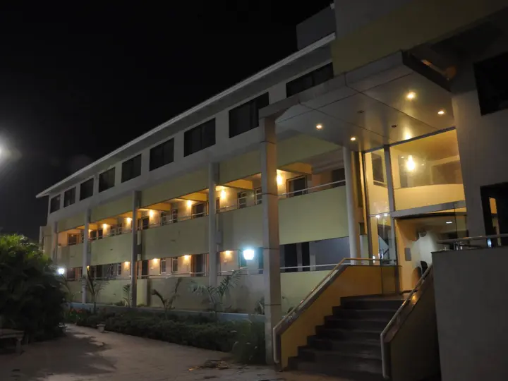 Нашик: Hotel Palms Residency