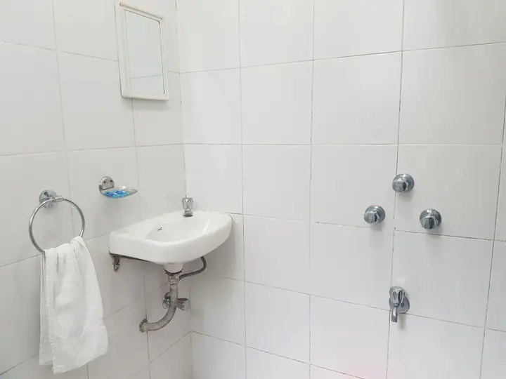 Мумбаи: Hotel Kumkum