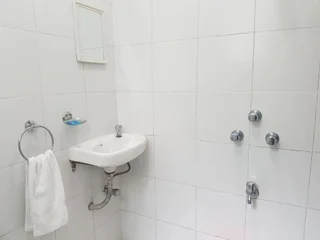 Мумбаи: Hotel Kumkum