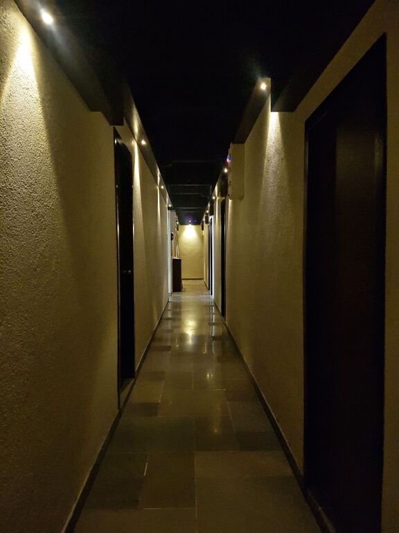 Мумбаи: Hotel Kumkum