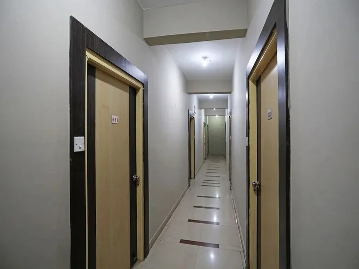 Пури: Oyo 6274 Hotel Janaki Residency