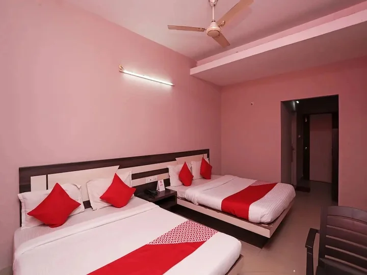 Пури: Oyo 6274 Hotel Janaki Residency