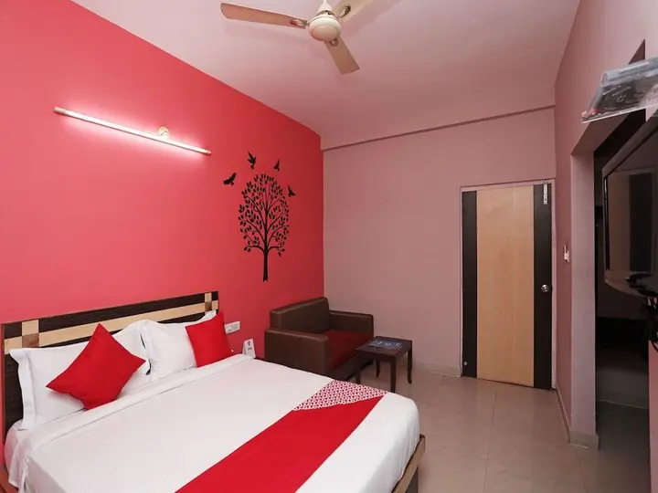 Пури: Oyo 6274 Hotel Janaki Residency