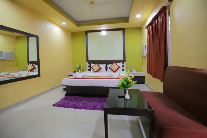 Пури: Hotel Pushpa - Berries Group of Hotels