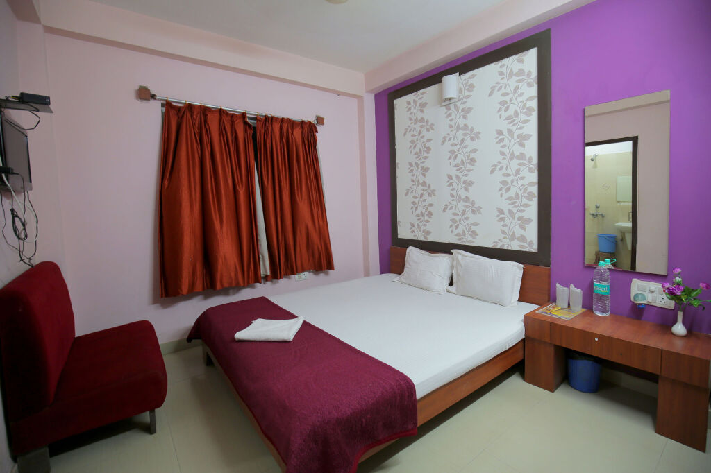Пури: Hotel Pushpa - Berries Group of Hotels