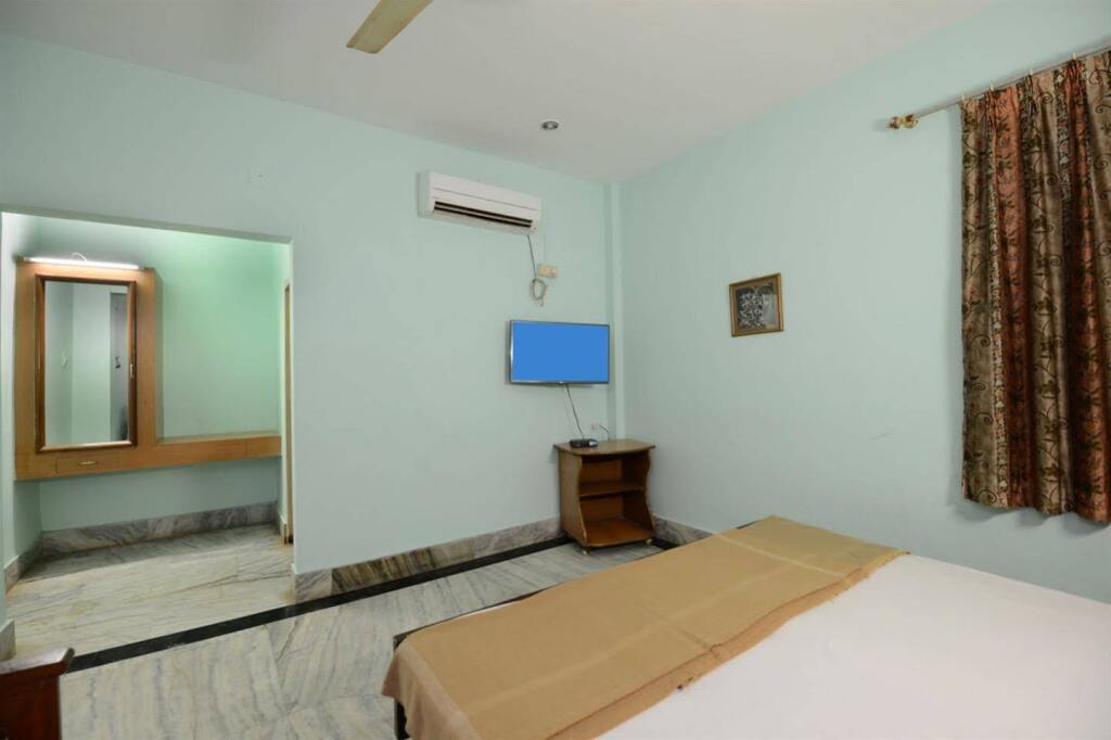 Бхубанешвар: Hotel Janpath