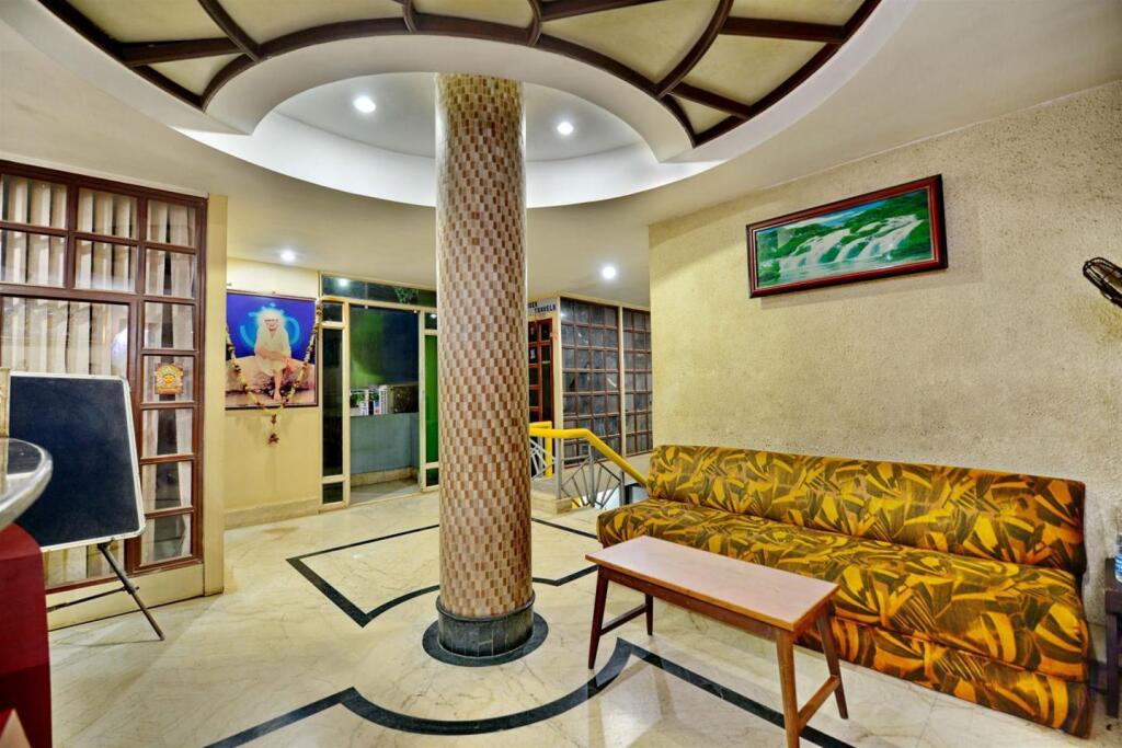 Бхубанешвар: Hotel Janpath