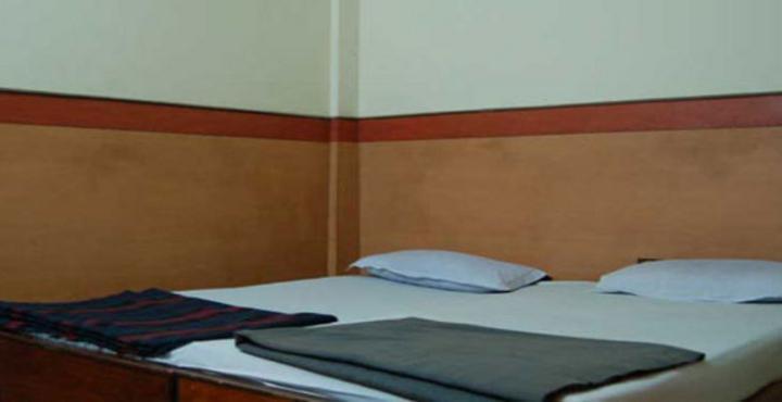 Бхубанешвар: Hotel Janpath