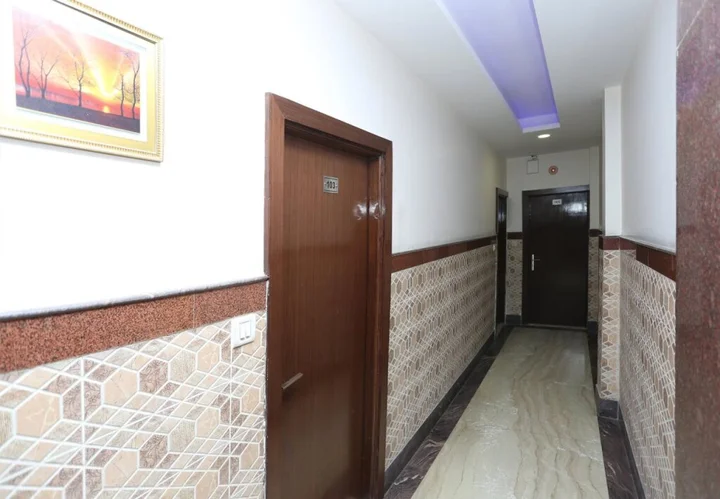 Нью-Дели: Hotel Nirmal Mahal by Sushant Travels