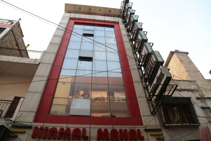 Нью-Дели: Hotel Nirmal Mahal by Sushant Travels