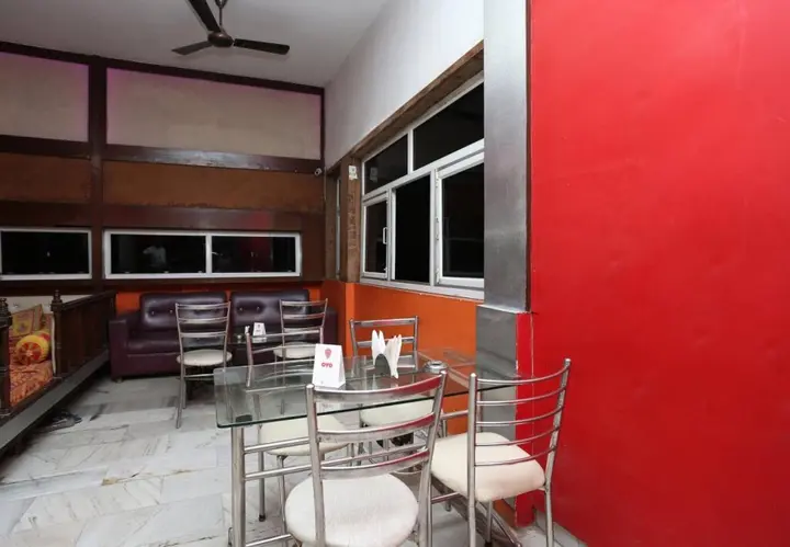 Нью-Дели: Hotel Nirmal Mahal by Sushant Travels