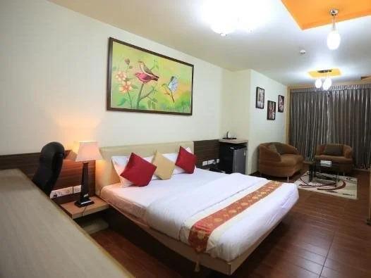 Бангалор: Apollo Sindoori Hotels Limited