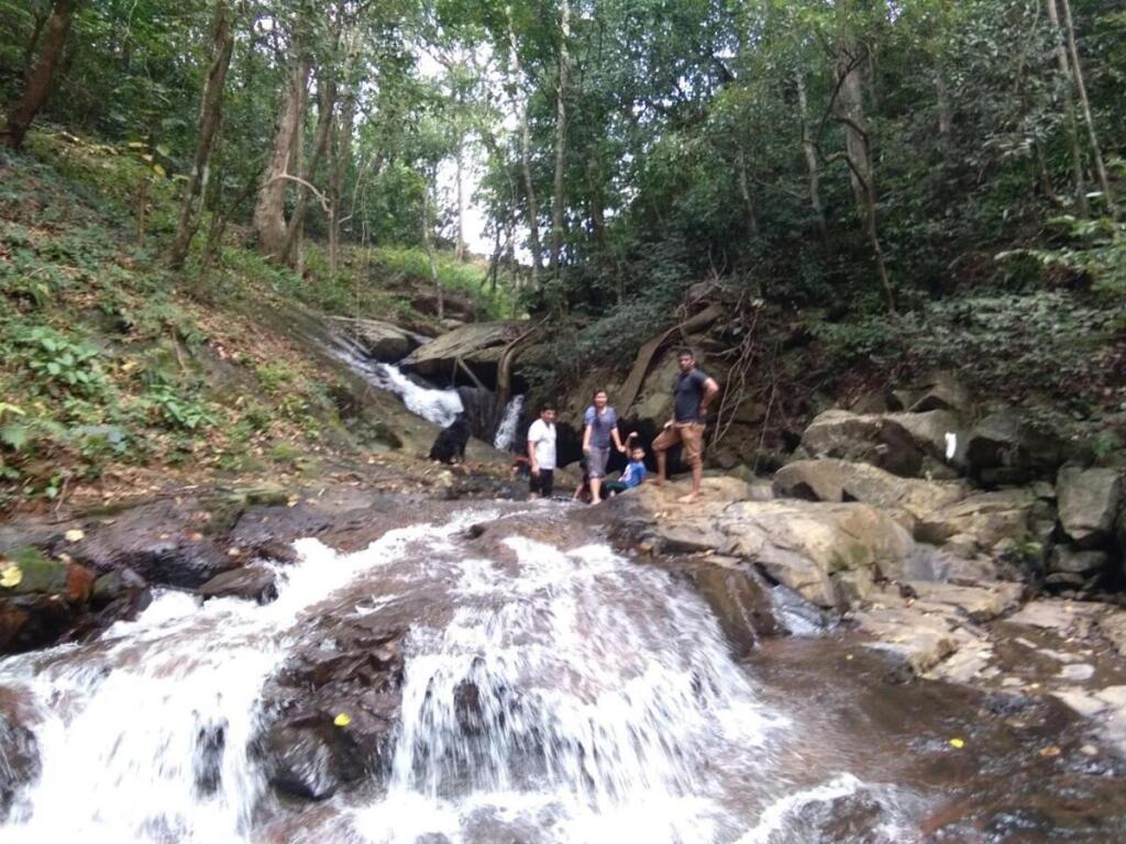 Какабе: Three Hills Coorg