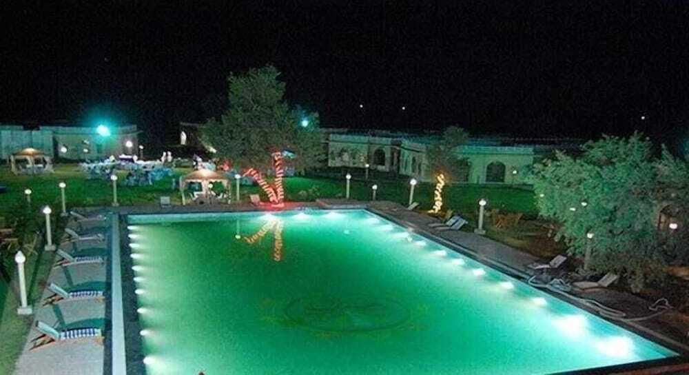 Навалгарх: Sara Vilas Hotel