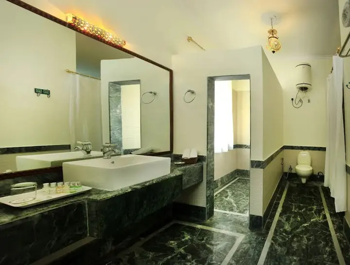 Навалгарх: Sara Vilas Hotel