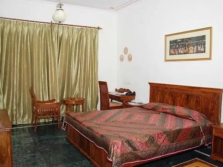 Sara Vilas Hotel — фото 2