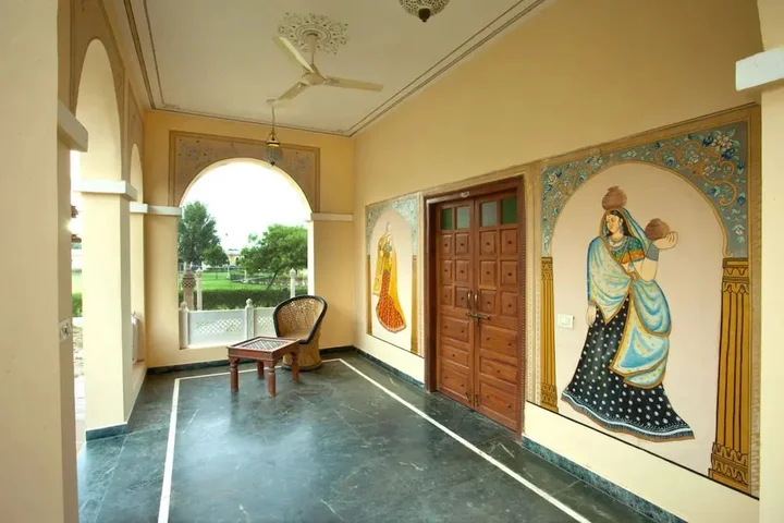 Навалгарх: Sara Vilas Hotel