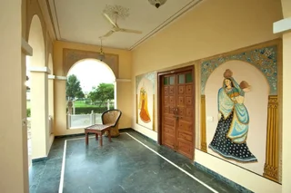 Навалгарх: Sara Vilas Hotel