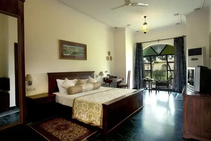 Навалгарх: Sara Vilas Hotel