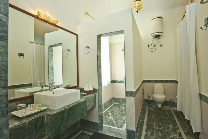 Навалгарх: Sara Vilas Hotel