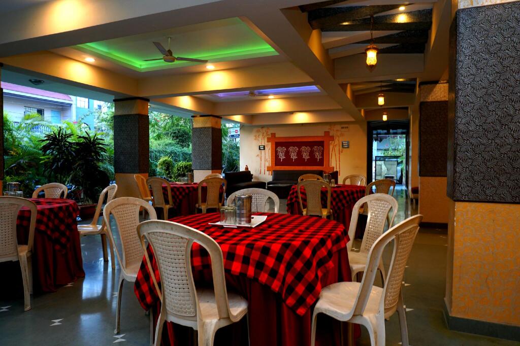Нагпур: Hotel Gayatri Inn