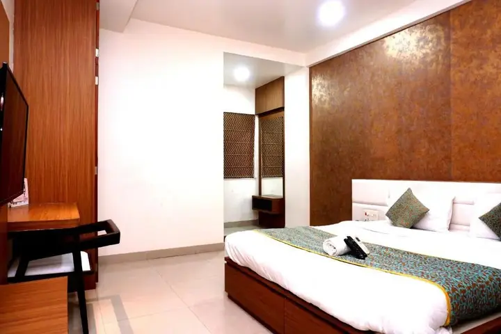 Нагпур: Hotel Gayatri Inn