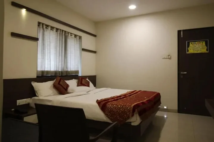 Аурангабад: Hotel Girnar