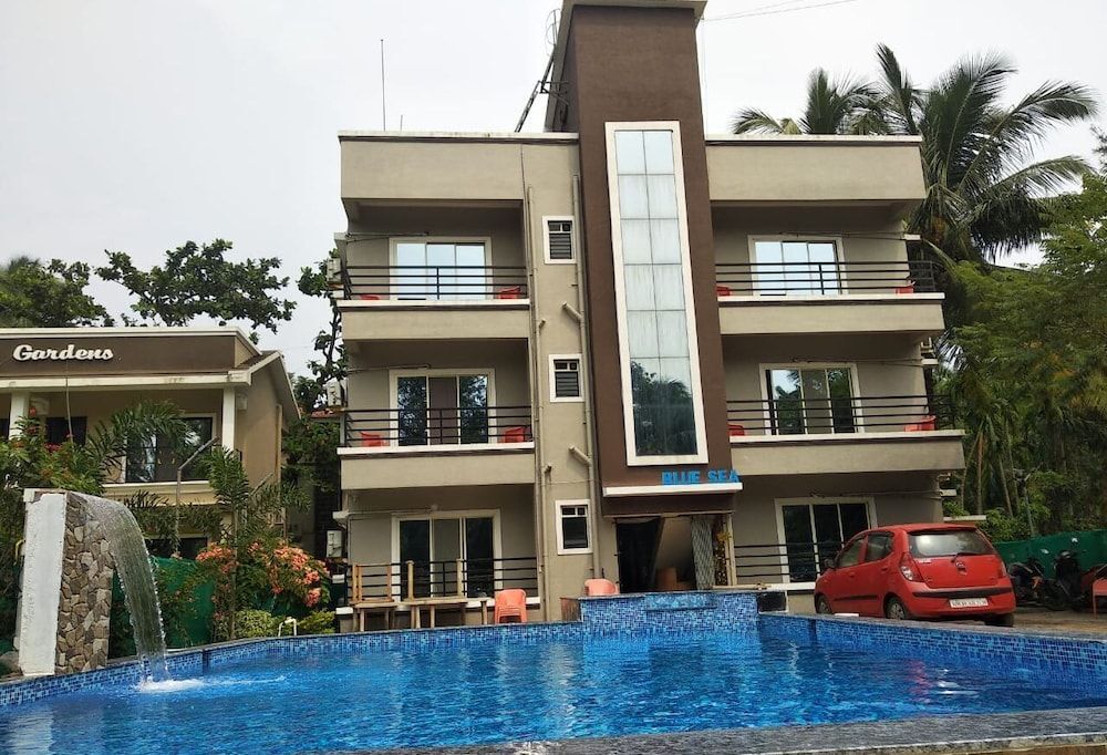 Киим: Hotel Sea View(A Beach Property)