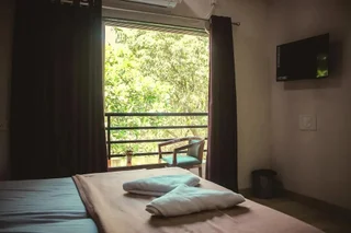 Киим: Hotel Sea View(A Beach Property)