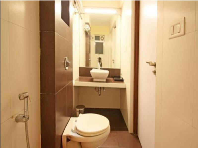 Нави-Мумбай: Hotel Tanish Residency