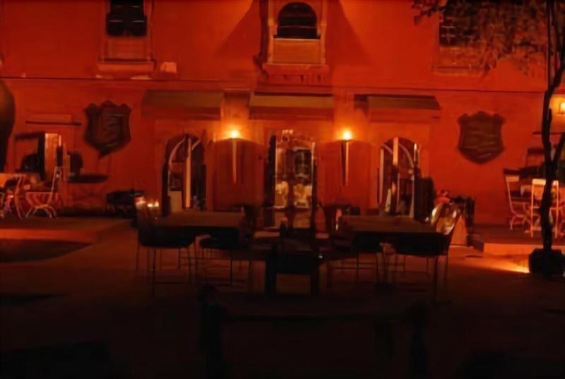 Биканер: Hotel Bhairon Vilas