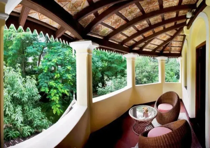 Бангалор: Neemrana's Villa Pottipati