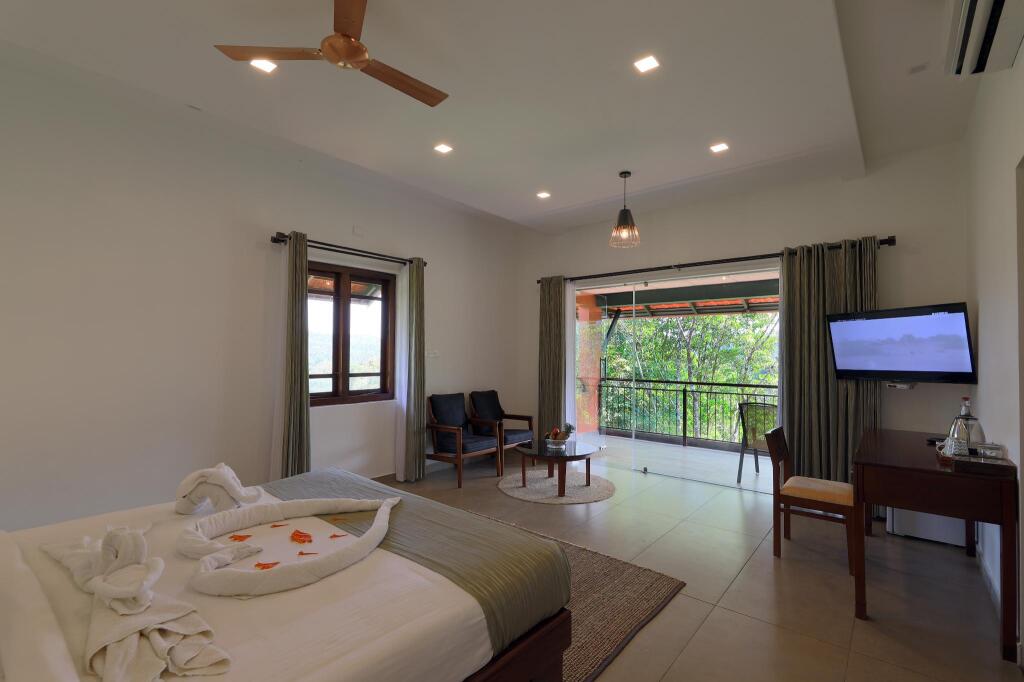 Велламундра: Petals Resorts Wayanad