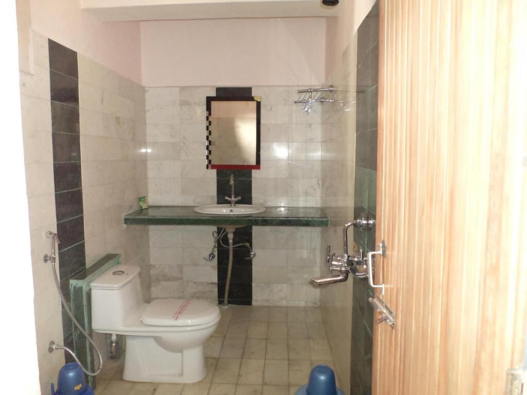 Гувахати: Hotel Mahalaxmi Indo Myanmar