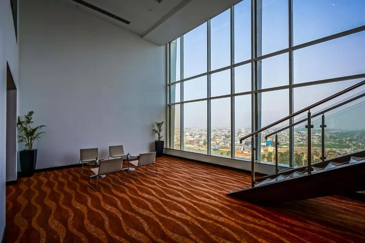 Большая Нойда: Crowne Plaza Greater Noida by IHG