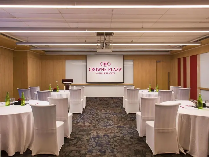 Большая Нойда: Crowne Plaza Greater Noida by IHG