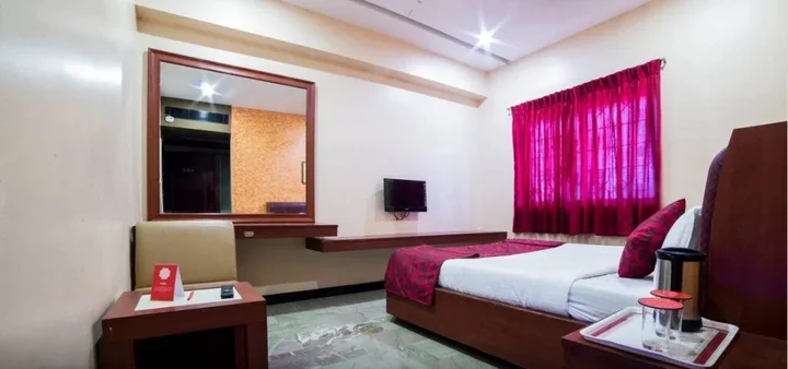 Мадурай: Hotel Shreenithi